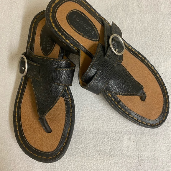 Sonoma Shoes - Sonoma Thong Sandals Size 8